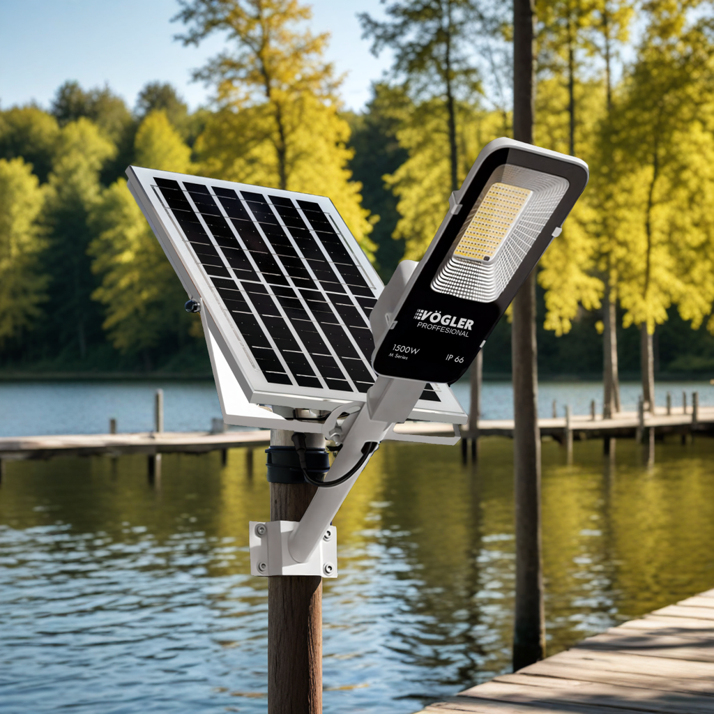 Leistungsstarke Solarlampe, Dämmerungssensor, Fernsteuerung, Vögler Professional 1500W