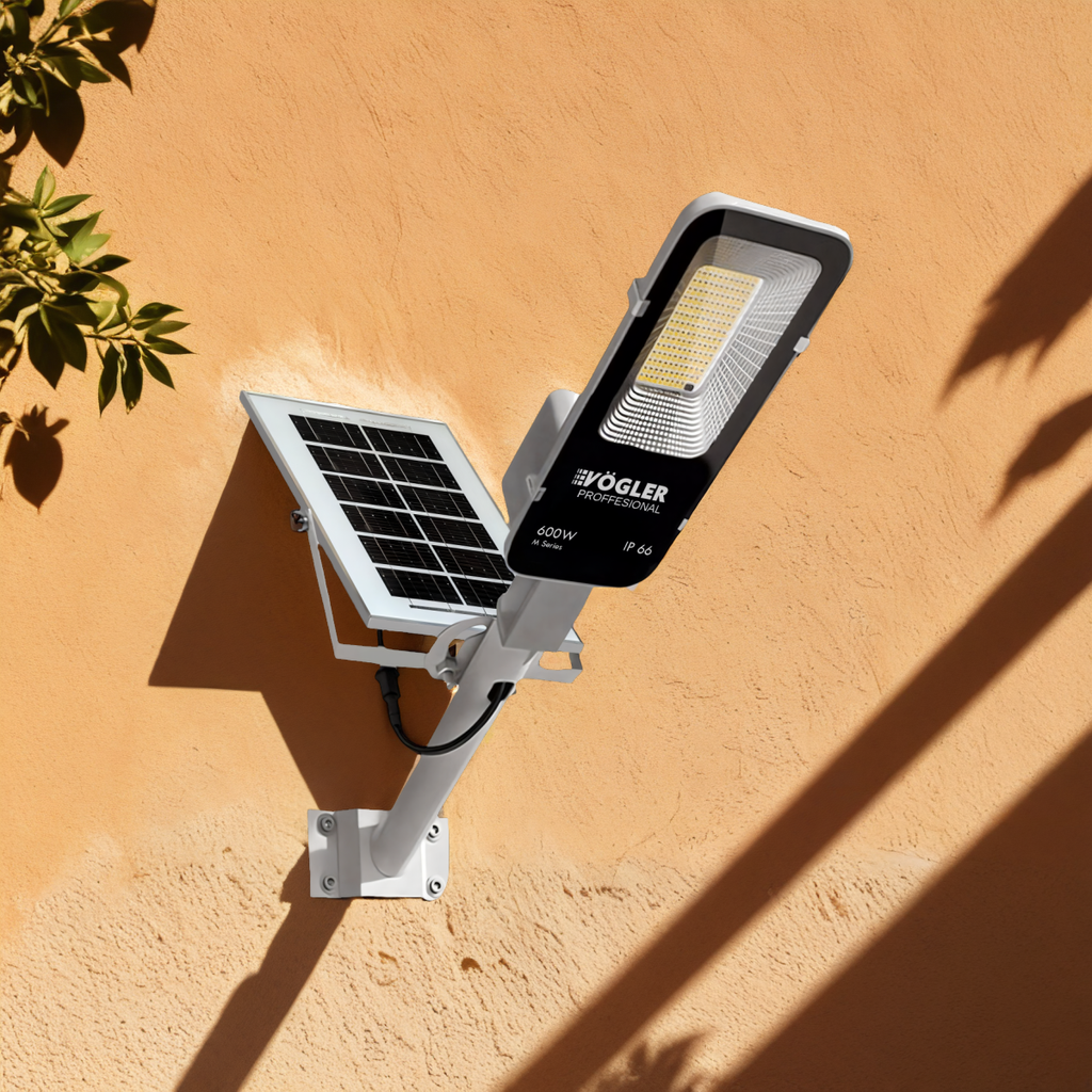 Leistungsstarke Solarlampe, Dämmerungssensor, Fernsteuerung, Vögler Professional 600W